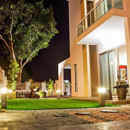 R Residence Jelutong Ngoại thất bức ảnh