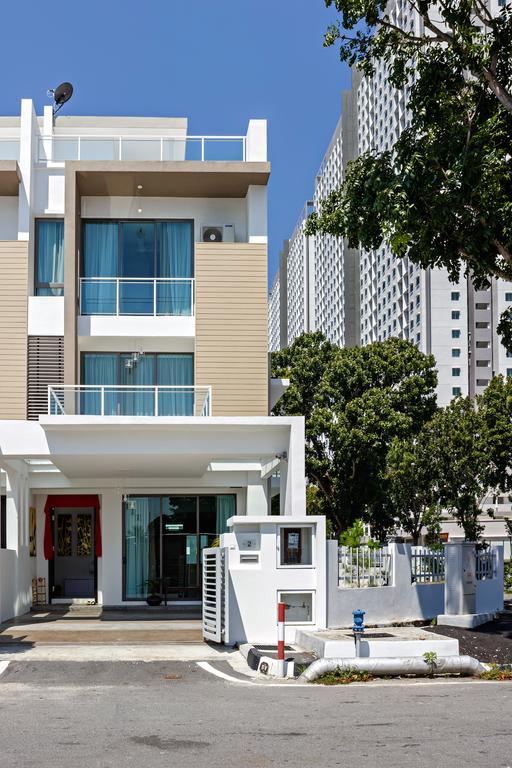 R Residence Jelutong Ngoại thất bức ảnh